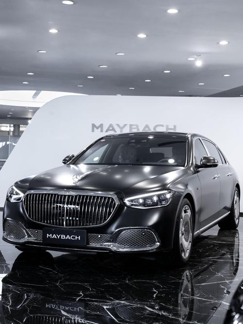 重庆81岚图汽车的售后服务让用户无忧出行，迈巴赫未来的豪华车趋势